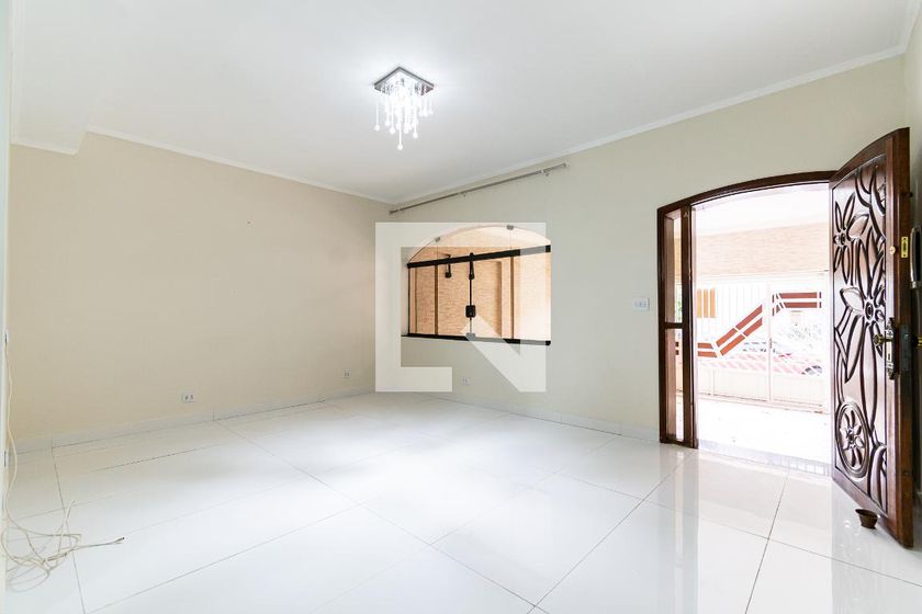 Foto 1 de Casa com 4 Quartos para alugar, 160m² em Planalto Paulista, São Paulo