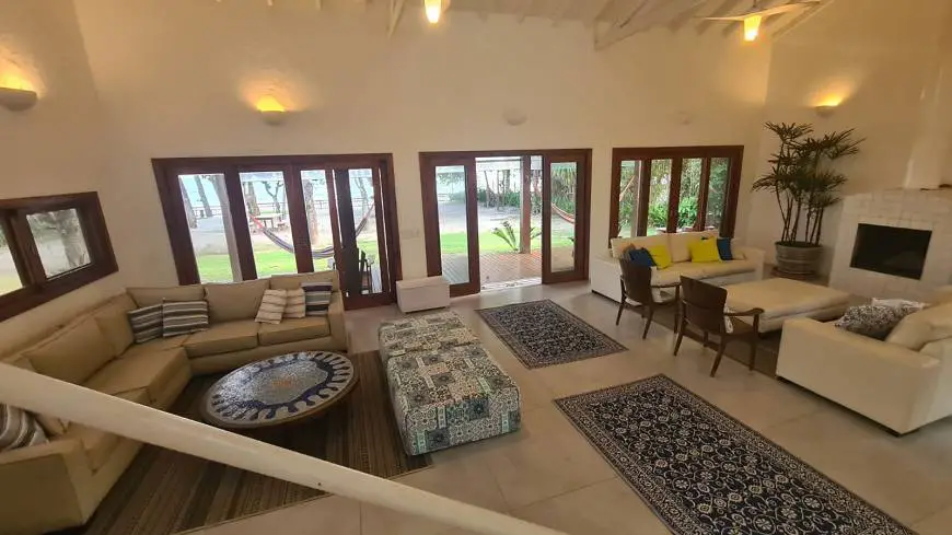 Foto 1 de Casa com 4 Quartos para alugar, 400m² em Praia de Camburí, São Sebastião