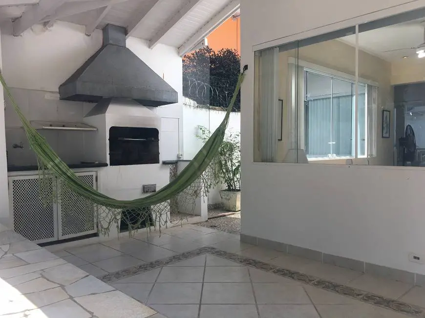Foto 2 de Casa com 4 Quartos para venda ou aluguel, 200m² em Praia de Juquehy, São Sebastião
