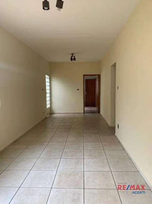 Foto 2 de Casa com 4 Quartos à venda, 172m² em Santa Maria, Uberlândia