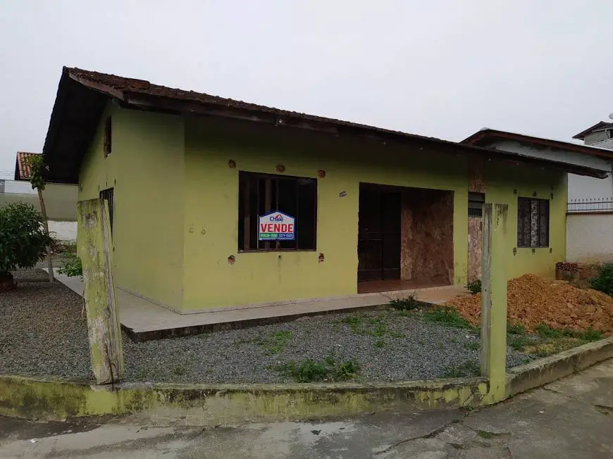 Foto 1 de Casa com 4 Quartos à venda, 100m² em Tifa Martins, Jaraguá do Sul