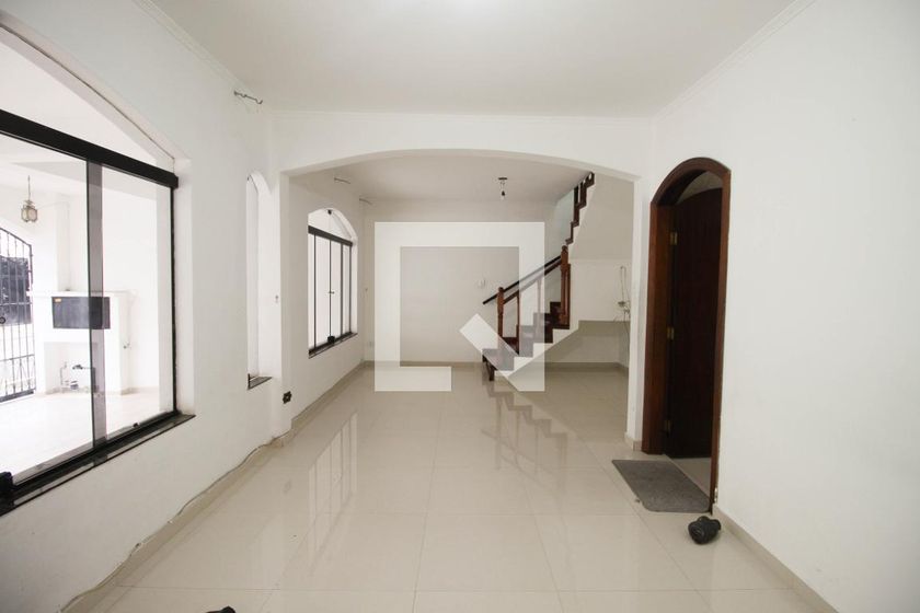 Foto 1 de Casa com 4 Quartos para alugar, 154m² em Vila Antonieta, São Paulo