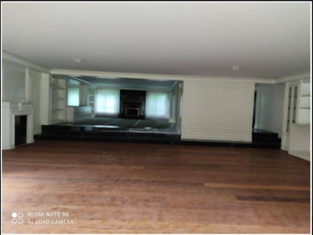 Foto 2 de Casa com 5 Quartos à venda, 1280m² em Campo Comprido, Curitiba