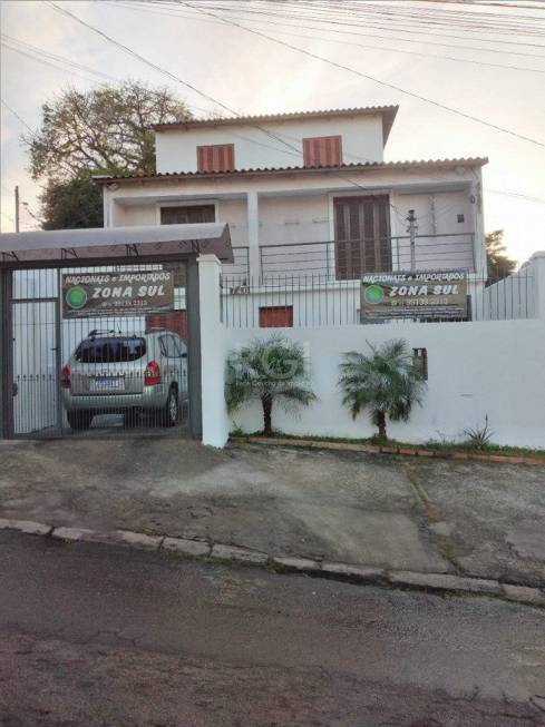 Foto 2 de Casa com 5 Quartos à venda, 270m² em Cristal, Porto Alegre