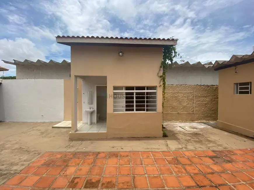 Foto 5 de Casa com 5 Quartos à venda, 300m² em Jardim Petrópolis, Cuiabá