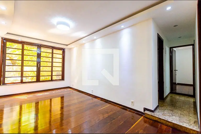 Foto 1 de Casa com 5 Quartos para alugar, 500m² em São Francisco, Niterói