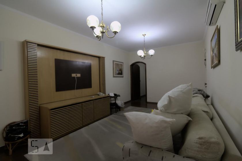 Foto 1 de Casa com 6 Quartos para alugar, 500m² em Vila Romana, São Paulo
