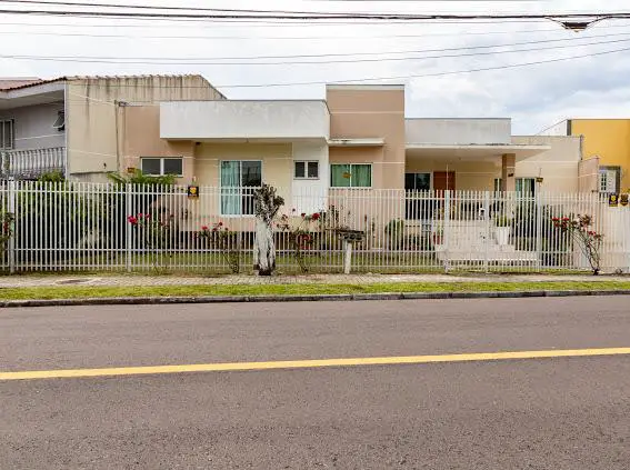 Foto 1 de Casa com 7 Quartos à venda, 540m² em Capão da Imbuia, Curitiba
