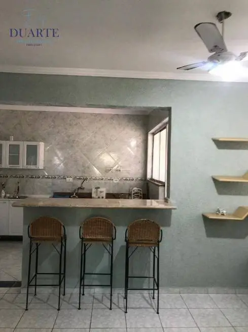 Foto 1 de Casa de Condomínio com 2 Quartos para alugar, 90m² em Tombo, Guarujá