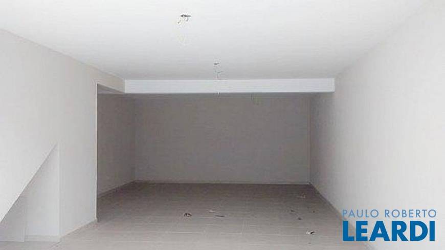 Foto 1 de Casa de Condomínio com 3 Quartos à venda, 150m² em Bangu, Santo André