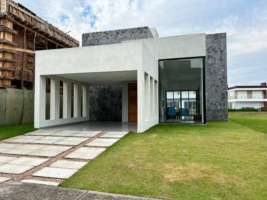 Foto 2 de Casa de Condomínio com 3 Quartos à venda, 166m² em Capao da Canoa, Capão da Canoa