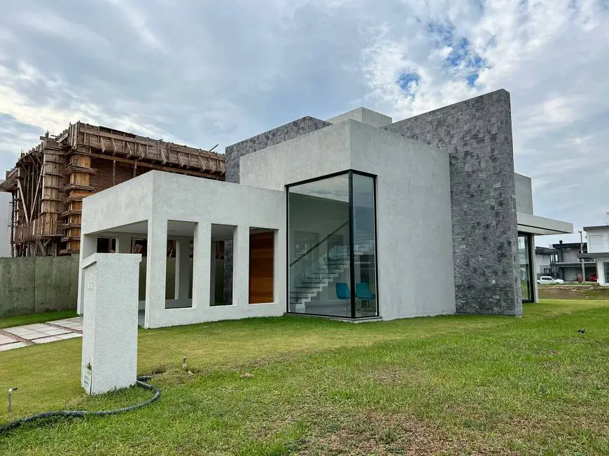 Foto 3 de Casa de Condomínio com 3 Quartos à venda, 166m² em Capao da Canoa, Capão da Canoa