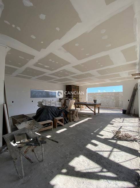 Foto 5 de Casa de Condomínio com 3 Quartos à venda, 260m² em Tomazetti, Santa Maria