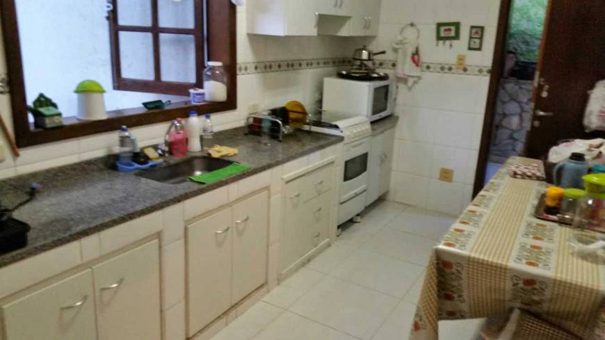 Foto 1 de Casa de Condomínio com 4 Quartos à venda, 385m² em Centro, Rio Acima