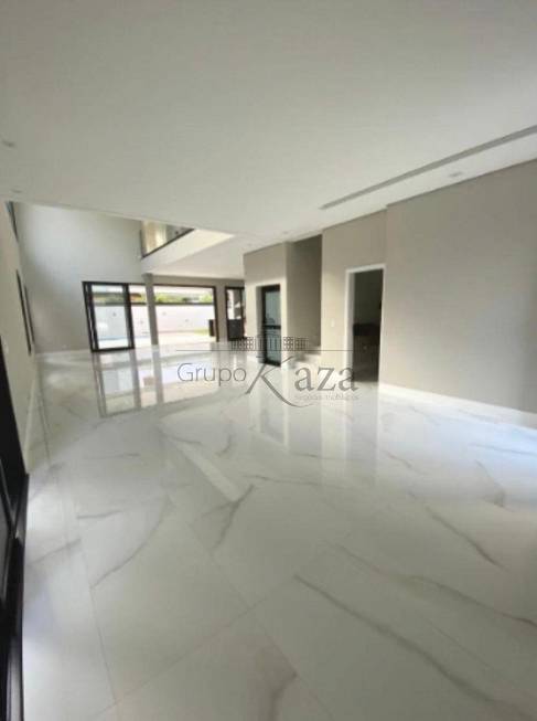 Foto 1 de Casa de Condomínio com 4 Quartos à venda, 450m² em Jardim do Golfe, São José dos Campos