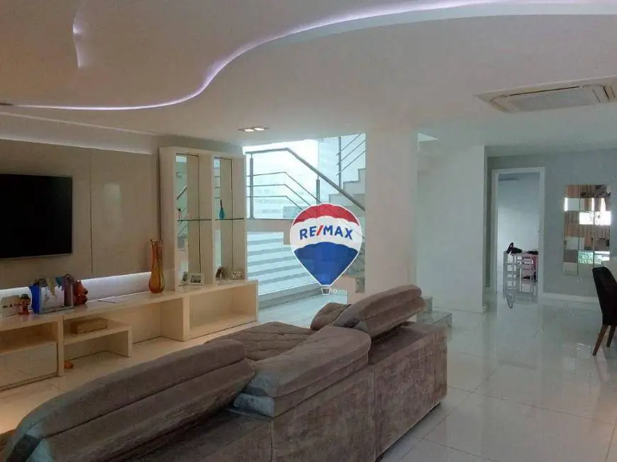 Foto 1 de Casa de Condomínio com 4 Quartos para alugar, 360m² em Recreio Dos Bandeirantes, Rio de Janeiro