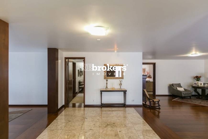 Foto 5 de Casa de Condomínio com 4 Quartos à venda, 630m² em Santo Inácio, Curitiba