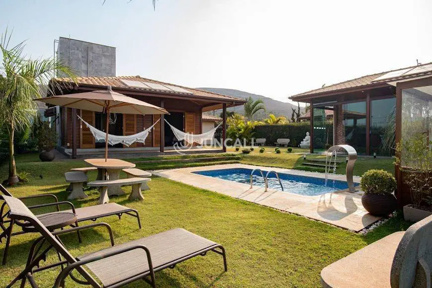 Foto 1 de Casa de Condomínio com 4 Quartos para alugar, 250m² em Villa Bella, Itabirito