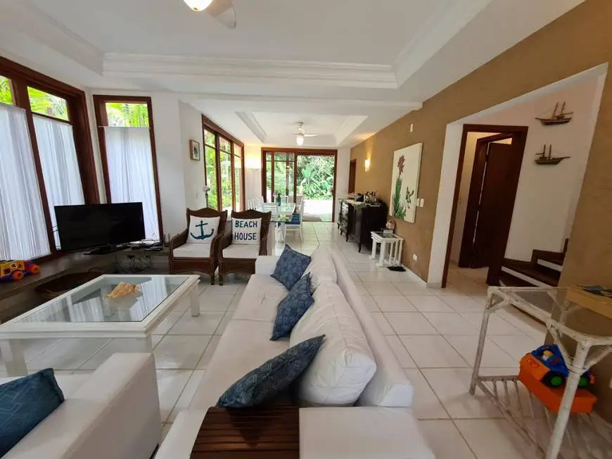 Foto 1 de Casa de Condomínio com 6 Quartos para alugar, 250m² em Baleia, São Sebastião