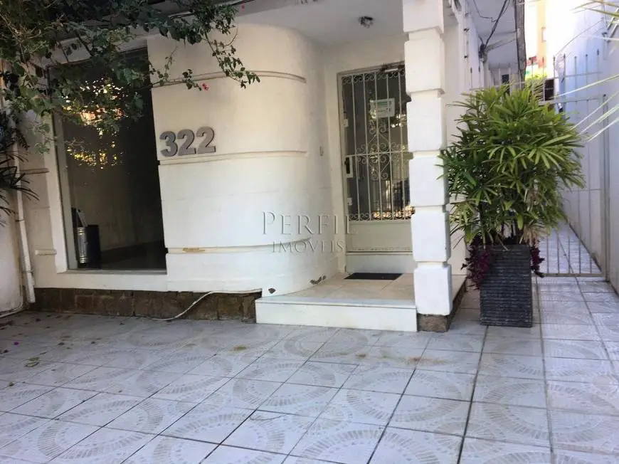 Foto 2 de Casa para alugar, 89m² em Rio Branco, Porto Alegre