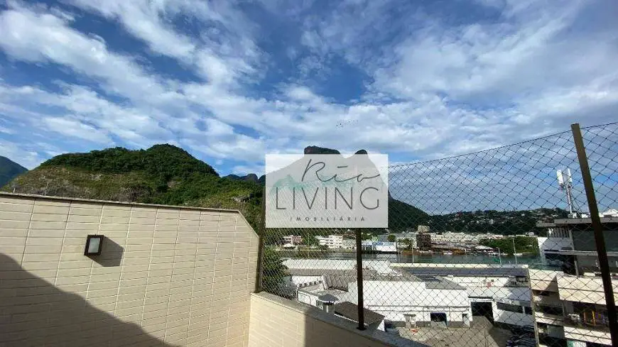 Foto 1 de Cobertura com 3 Quartos à venda, 250m² em Barra da Tijuca, Rio de Janeiro