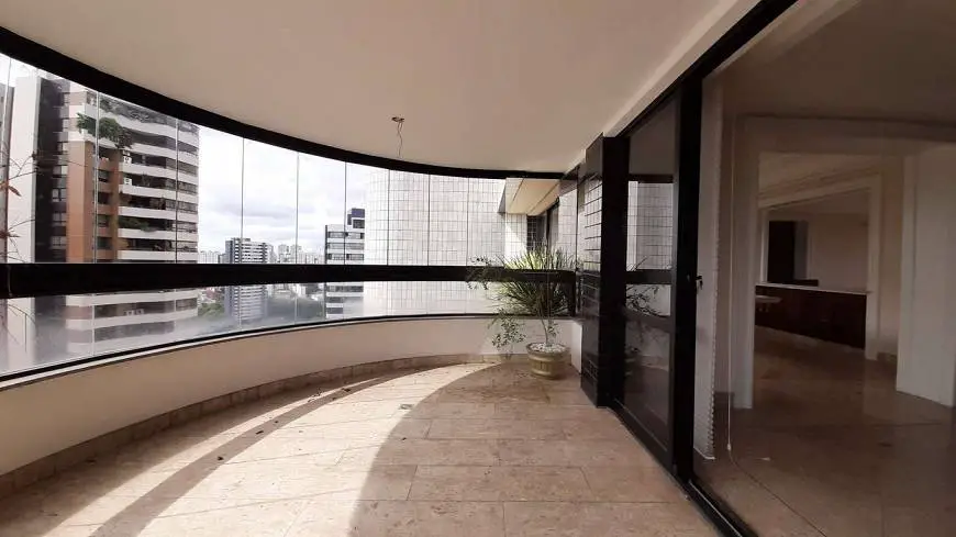 Foto 2 de Cobertura com 6 Quartos à venda, 800m² em Candeal, Salvador