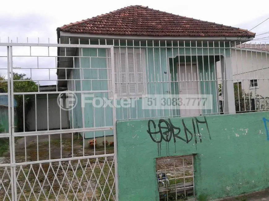 Foto 1 de Lote/Terreno à venda, 381m² em Camaquã, Porto Alegre