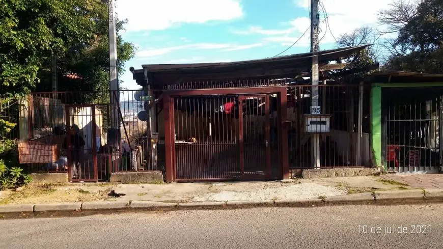 Foto 1 de Lote/Terreno à venda, 301m² em Jardim Carvalho, Porto Alegre