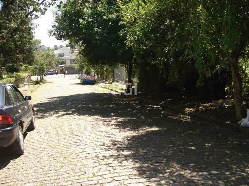 Foto 3 de Lote/Terreno à venda, 1584m² em Três Figueiras, Porto Alegre