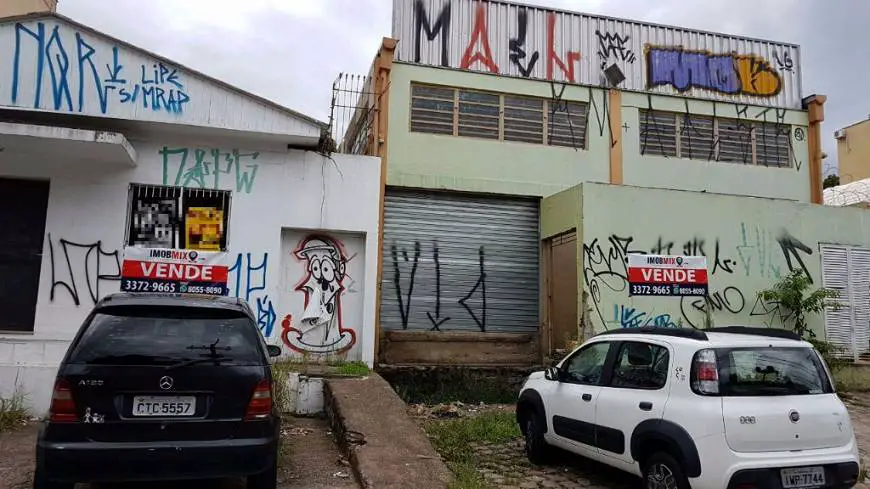 Foto 1 de Lote/Terreno à venda, 661m² em Vila Ipiranga, Porto Alegre