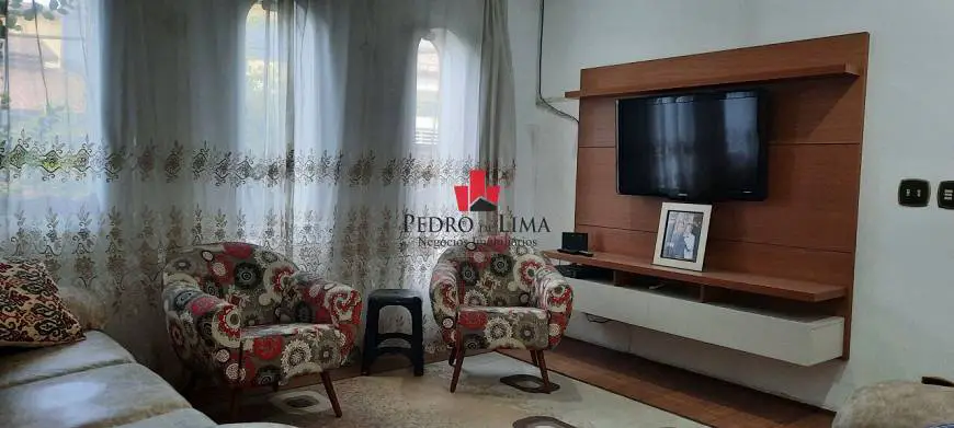 Foto 1 de Sobrado com 3 Quartos à venda, 350m² em Penha De Franca, São Paulo