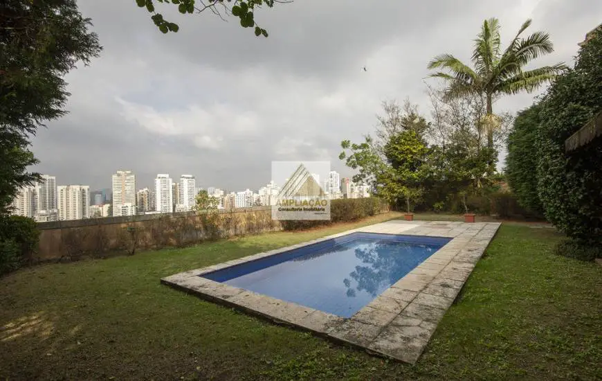 Foto 1 de Sobrado com 4 Quartos para venda ou aluguel, 410m² em Morumbi, São Paulo