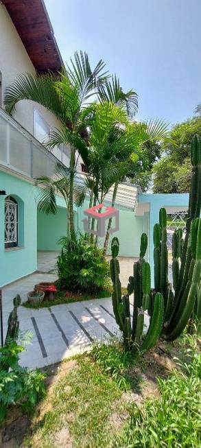 Foto 1 de Sobrado com 4 Quartos para alugar, 265m² em Santa Maria, Santo André