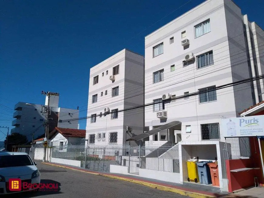 Foto 1 de Apartamento com 1 Quarto à venda, 45m² em Barreiros, São José