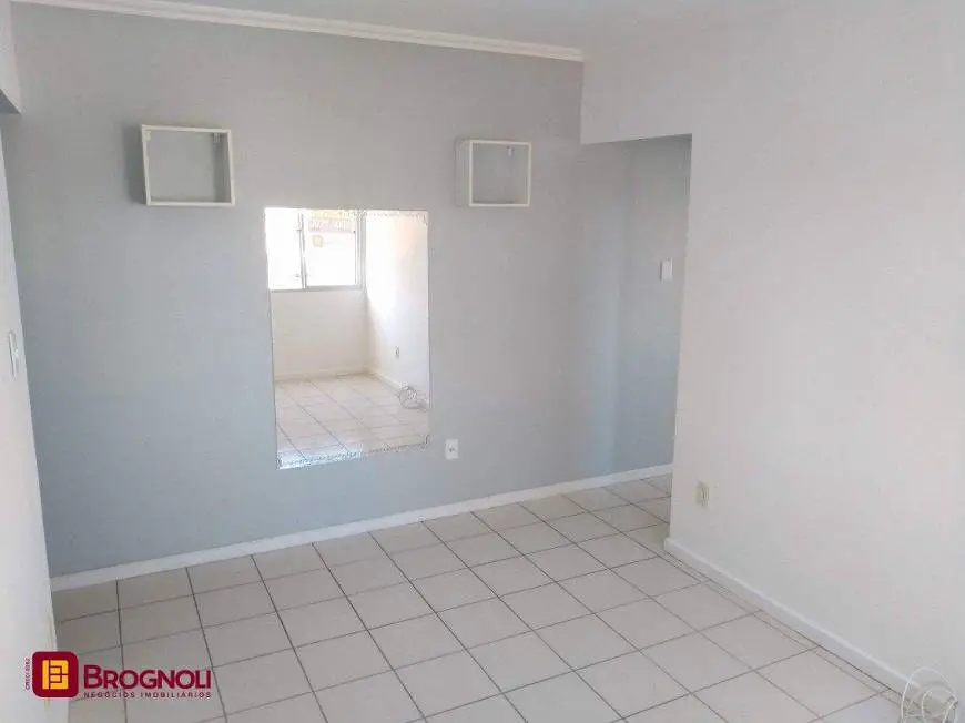 Foto 3 de Apartamento com 1 Quarto à venda, 45m² em Barreiros, São José