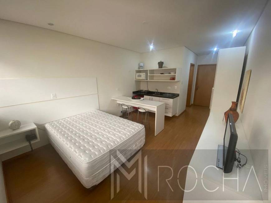 Foto 2 de Apartamento com 1 Quarto para alugar, 25m² em Centro, Curitiba