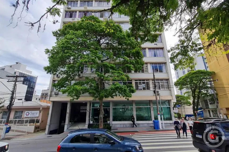 Foto 1 de Apartamento com 1 Quarto para alugar, 53m² em Centro, Florianópolis