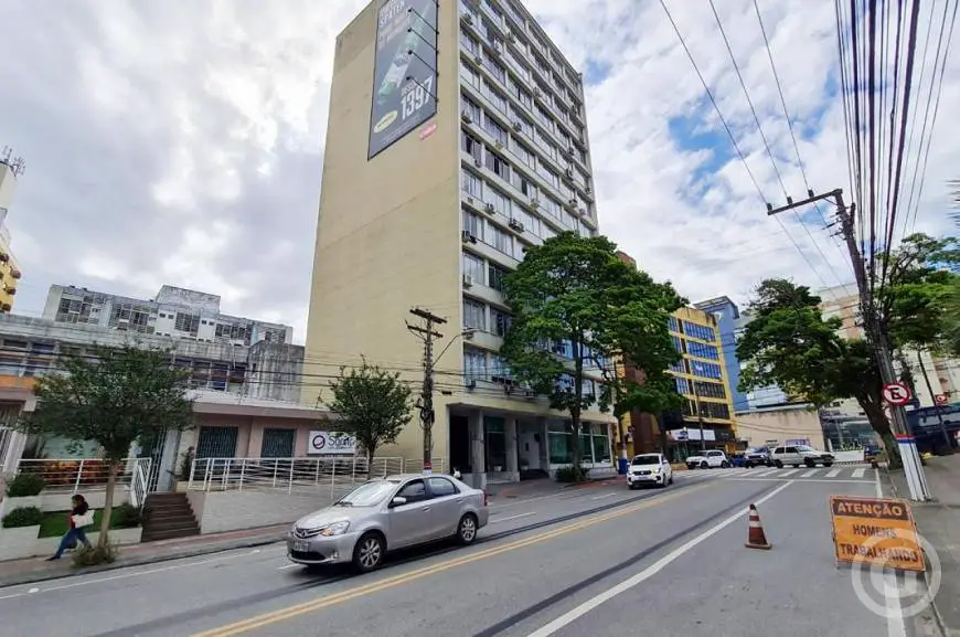 Foto 2 de Apartamento com 1 Quarto para alugar, 53m² em Centro, Florianópolis
