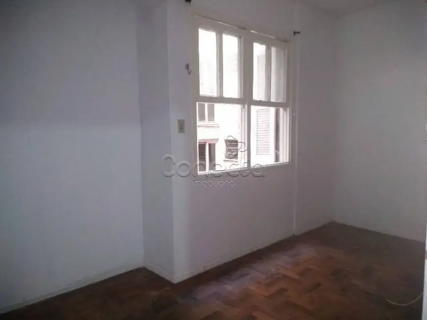 Foto 2 de Apartamento com 1 Quarto para alugar, 30m² em Centro, Porto Alegre