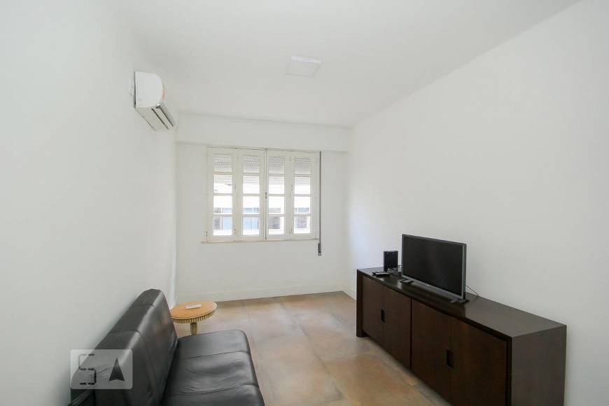 Foto 1 de Apartamento com 1 Quarto para alugar, 65m² em Copacabana, Rio de Janeiro