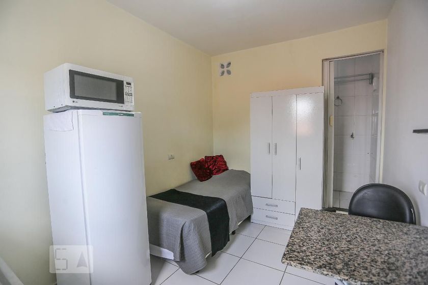 Foto 1 de Apartamento com 1 Quarto para alugar, 15m² em Jardim Ester Yolanda, São Paulo