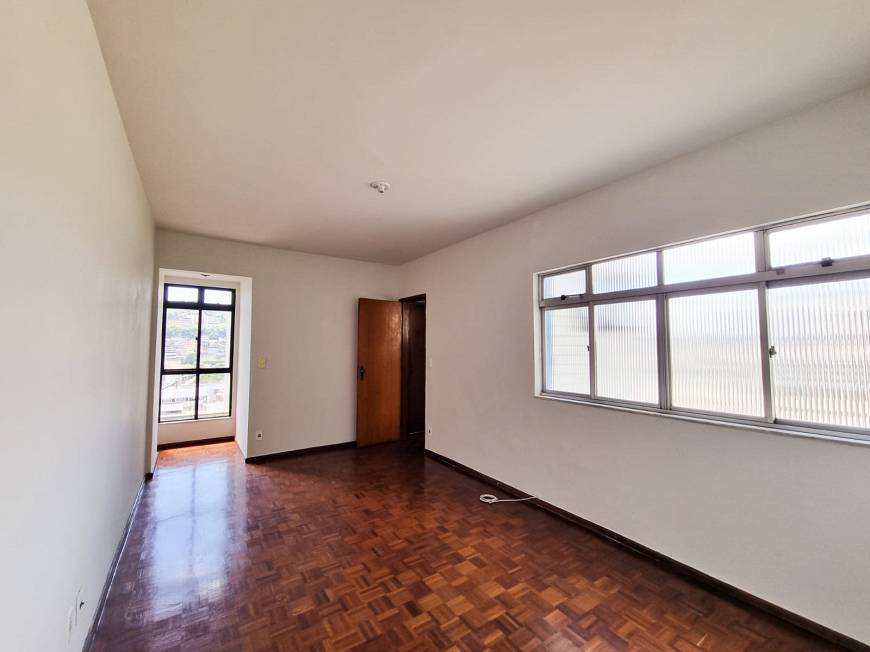 Foto 2 de Apartamento com 1 Quarto à venda, 55m² em Morro da Glória, Juiz de Fora