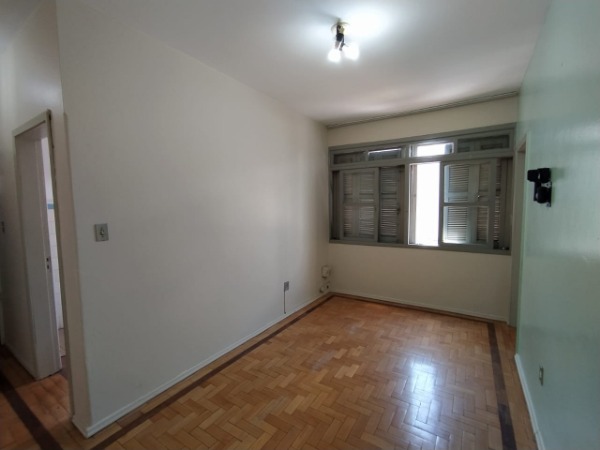 Foto 4 de Apartamento com 1 Quarto para alugar, 50m² em Navegantes, Porto Alegre