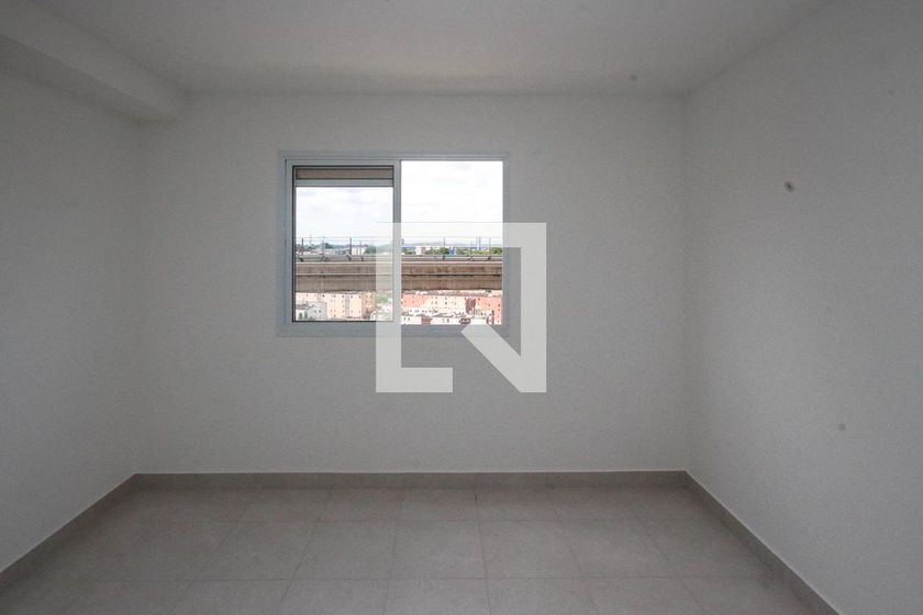 Foto 1 de Apartamento com 1 Quarto para alugar, 32m² em Sapopemba, São Paulo