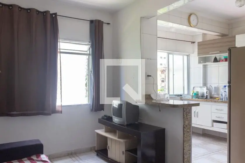 Foto 3 de Apartamento com 1 Quarto para alugar, 50m² em Vila Tupi, Praia Grande