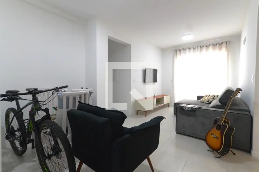 Foto 1 de Apartamento com 2 Quartos para alugar, 69m² em Areias, São José