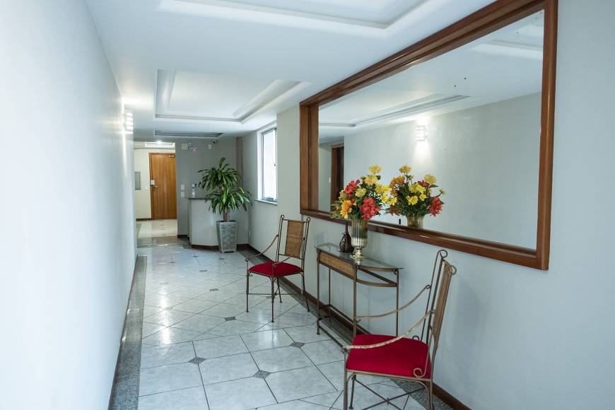Foto 3 de Apartamento com 2 Quartos para alugar, 85m² em Atiradores, Joinville