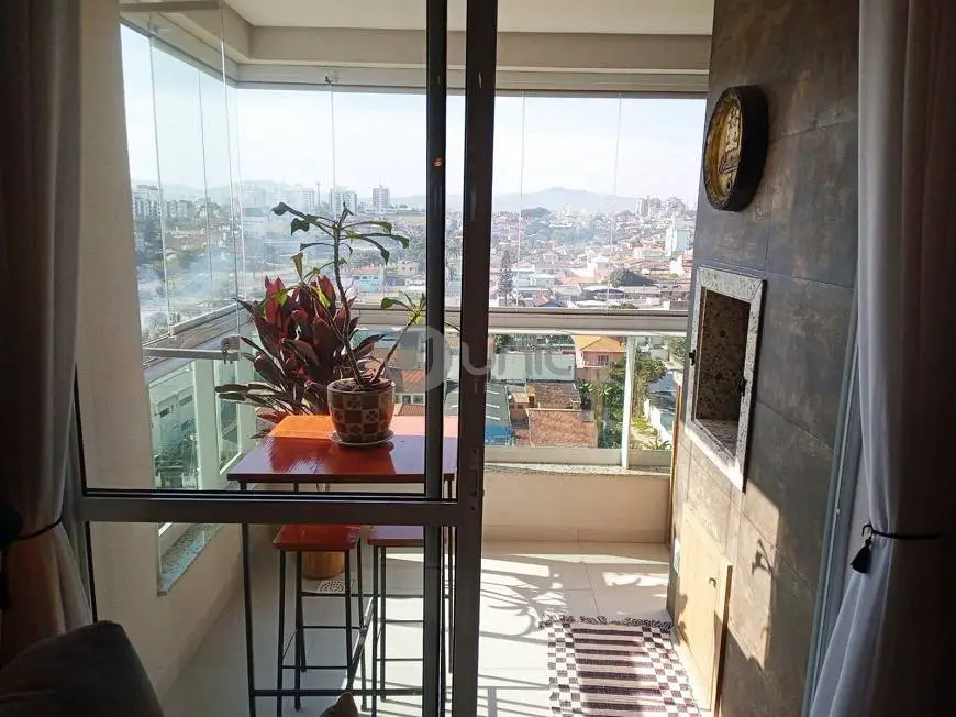 Foto 1 de Apartamento com 2 Quartos à venda, 73m² em Barreiros, São José