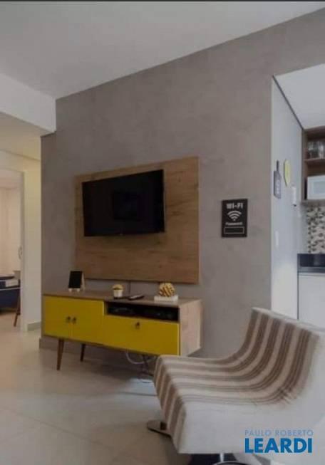 Foto 4 de Apartamento com 2 Quartos à venda, 46m² em Bela Vista, São Paulo