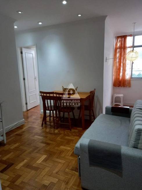 Foto 1 de Apartamento com 2 Quartos para alugar, 55m² em Botafogo, Rio de Janeiro